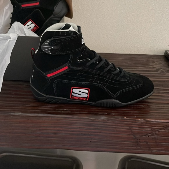 Simpson race shoes - Picture 2 of 3